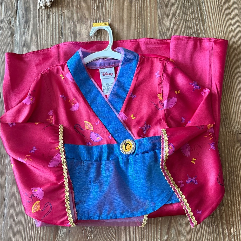 Disney store new XS 4/5 Mulan dress up Costume